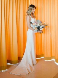 Sarah Seven 'Mandi' wedding dress size-02 PREOWNED