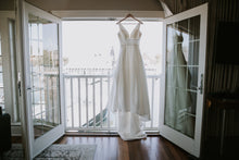 Load image into Gallery viewer, Stella York &#39;6758&#39; size 8 used wedding dress  front view on hanger
