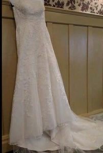 David's Bridal 'V3587' size 10 used wedding front view on hanger