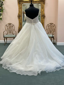 Casablanca 'Style 2379 Chelsi' wedding dress size-20 NEW