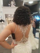 Load image into Gallery viewer, Stella York &#39;6435&#39; size 8 new wedding dress back view on bride
