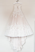 Load image into Gallery viewer, Mori Lee &#39; &#39; wedding dress size-08 PREOWNED
