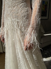 Load image into Gallery viewer, Liz martinez &#39;Pelin&#39; wedding dress size-06 NEW
