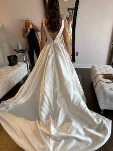 Tara Keely 'Laia Gown' wedding dress size-00 NEW