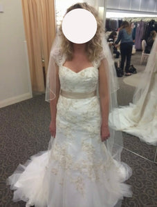 David's Bridal 'WG3640' wedding dress size-10 PREOWNED