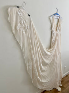 Floravere 'P. Benetar' wedding dress size-04 PREOWNED