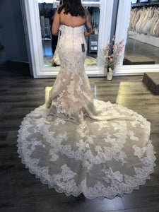 Enzoani 'Melanie' size 10 new wedding dress back view on bride