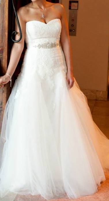 La Sposa '3797783' size 10 used wedding dress front view on bride