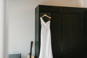 Vera Wang 'Florentina' size 2 used wedding dress front view on hanger