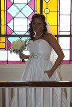 Load image into Gallery viewer, Allure Bridals &#39;8802&#39; size 8 used wedding dress front view on bride
