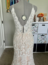 Load image into Gallery viewer, Allure Bridals &#39;L481&#39; wedding dress size-08 NEW
