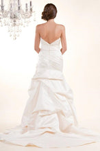 Load image into Gallery viewer, Winnie Couture Mina 9134 Wedding Dress - Winnie Couture - Nearly Newlywed Bridal Boutique - 3
