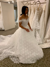 Load image into Gallery viewer, Monique Lhuillier &#39;Regency&#39; wedding dress size-02 NEW
