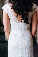 Load image into Gallery viewer, Rosa Clara &#39;Ubela&#39; size 2 used wedding dress back view on bride
