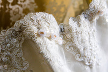 Load image into Gallery viewer, Custom &#39;Italian&#39; - Custom - Nearly Newlywed Bridal Boutique - 1

