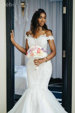 Load image into Gallery viewer, It was custom made for me &#39;Not available&#39; wedding dress size-06 PREOWNED
