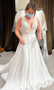 Maggie Sottero 'Gabriella' wedding dress size-12 SAMPLE