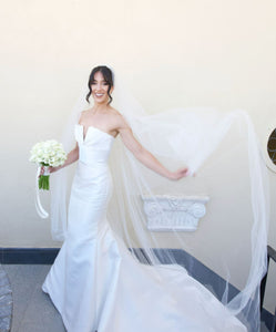 Rivini 'Madison' wedding dress size-02 PREOWNED