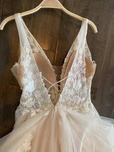 Martina Liana '1105' wedding dress size-08 PREOWNED