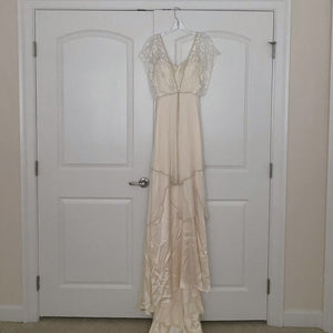 Catherine Deane 'Lita Gown' wedding dress size-00 NEW
