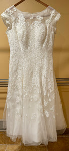 Oleg Cassini '8CMK513' wedding dress size-16 PREOWNED