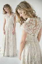 Load image into Gallery viewer, Chaviano Couture &#39;Ginny&#39; size 12 sample wedding dress back view on model
