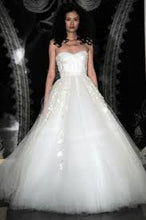 Load image into Gallery viewer, Reem Acra &#39;Ourania&#39; size 10 sample wedding dress front view on model
