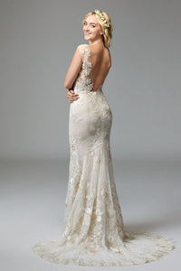 Watters 'Doyle' size 4 new wedding dress back view on model