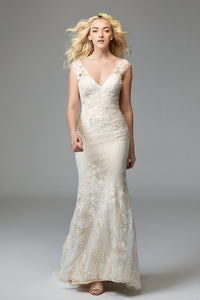 Watters 'Doyle' size 4 new wedding dress front view on model