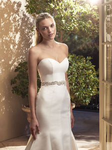 Casablanca 'Magnolia' size 6 new wedding dress front view on model