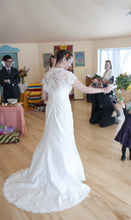 Load image into Gallery viewer, Lea Ann Belter &#39;Quinn&#39; - Lea Ann Belter - Nearly Newlywed Bridal Boutique - 2
