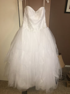 David's Bridal 'Jewel Strapless' size 12 new wedding dress front view on hanger