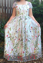 Load image into Gallery viewer, Custom &#39;Floral Embroidered&#39; size 8 new wedding dress front view on bride
