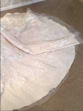 Load image into Gallery viewer, Pearl Bridal &#39;1060&#39; - pearl bridal - Nearly Newlywed Bridal Boutique - 3
