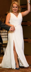 Pronovias 'Maranta' size 6 used wedding dress front view on bride