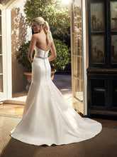 Load image into Gallery viewer, Casablanca &#39;Magnolia&#39; size 6 new wedding dress back view on model
