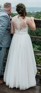 Mori Lee 'Majestic' size 12 used wedding dress back view on bride