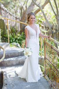 Berta '2016' size 4 used wedding dress front view on bride