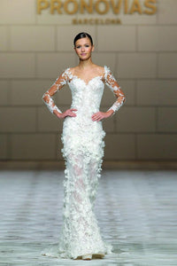 Pronovias 'Capricornio' size 6 sample wedding dress front view on model