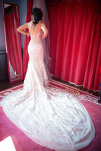 Load image into Gallery viewer, Pnina Tornai &#39;Butterfly&#39; size 2 sample wedding dress back view on bride
