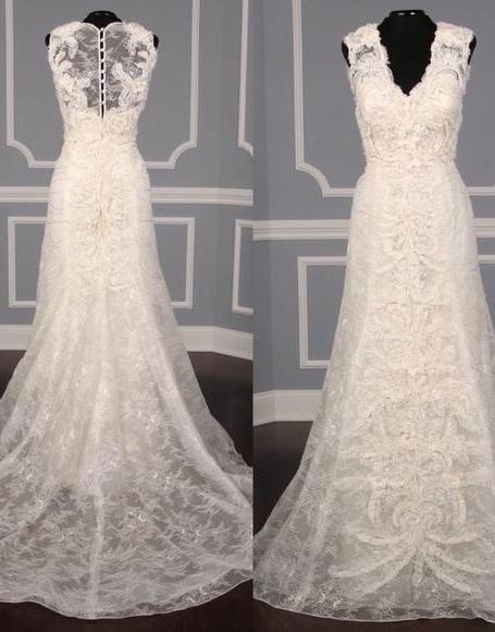 Carolina Herrera 'Audrey' size 6 new wedding dress back/front views on mannequins