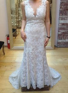 Watters 'Ashland' size 6 new wedding dress front view on bride