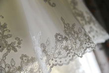 Load image into Gallery viewer, Jasmine Couture Bridal &#39;T346&#39; size 6 used wedding dress view of trim
