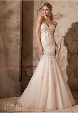 Load image into Gallery viewer, Mori Lee &#39;2720&#39; - Mori Lee - Nearly Newlywed Bridal Boutique - 2
