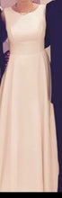 Load image into Gallery viewer, Bianco Evento &#39;Imperia&#39; size 8 used wedding dress front view on bride
