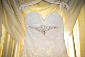 Ivory Lace A-line Wedding Dress - Blue - Nearly Newlywed Bridal Boutique - 2