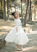 Load image into Gallery viewer, Suzanna M. Designs &#39;50&#39;s&#39; size 14 new wedding dress front view on model
