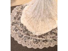 Load image into Gallery viewer, Ines Di Santo &#39;Honey&#39; size 8 used wedding dress view of train
