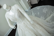 Load image into Gallery viewer, Tom Jeon &#39;N/A&#39; wedding dress size-04 PREOWNED
