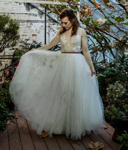 Willowby 'Lainie' wedding dress size-04 PREOWNED